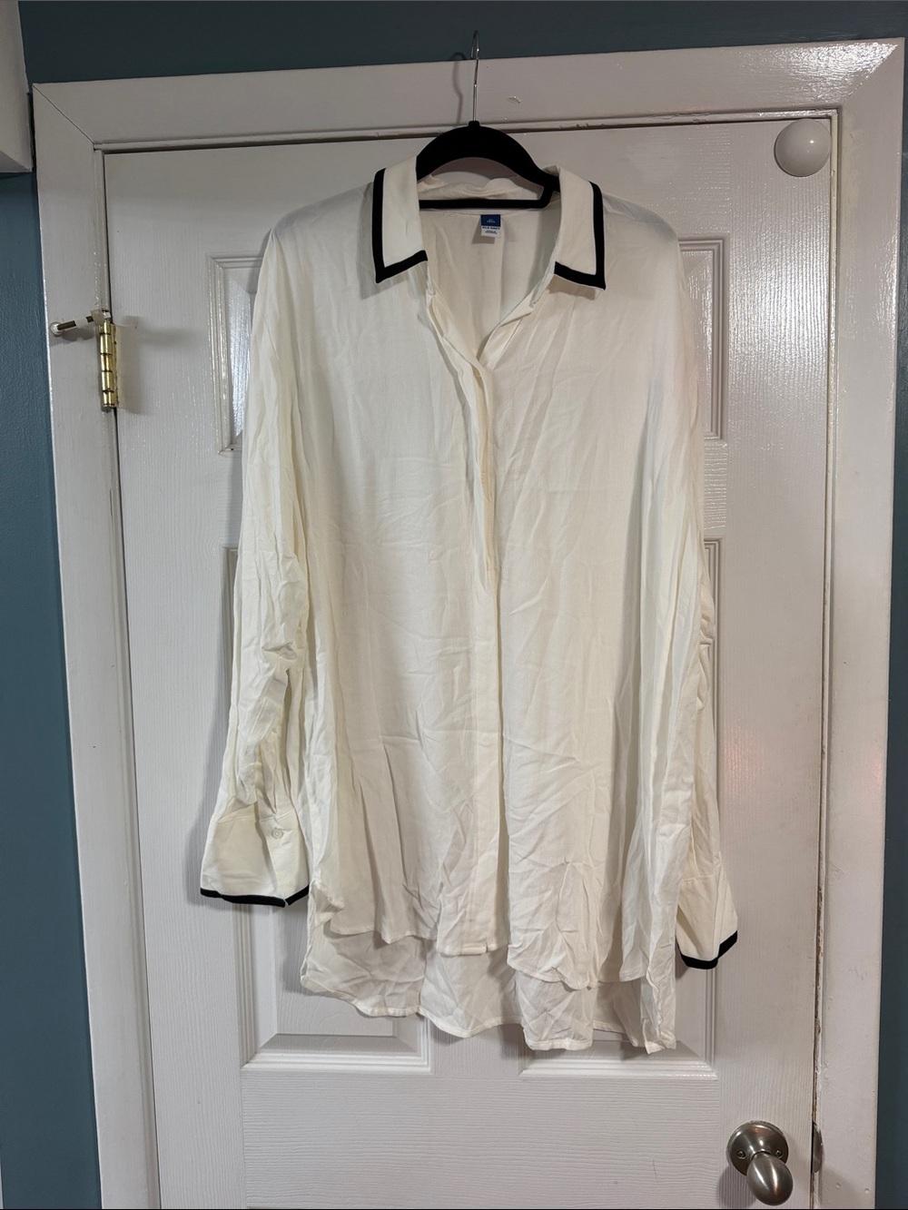 Old Navy Cream Button-Down Shirt with Black Trim -XL TALL